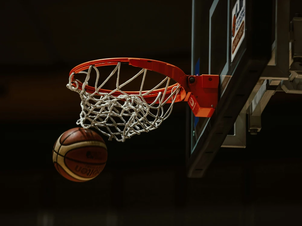 Ball falling into the basket