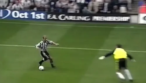 Shearer 1v1 with a goalkeeper