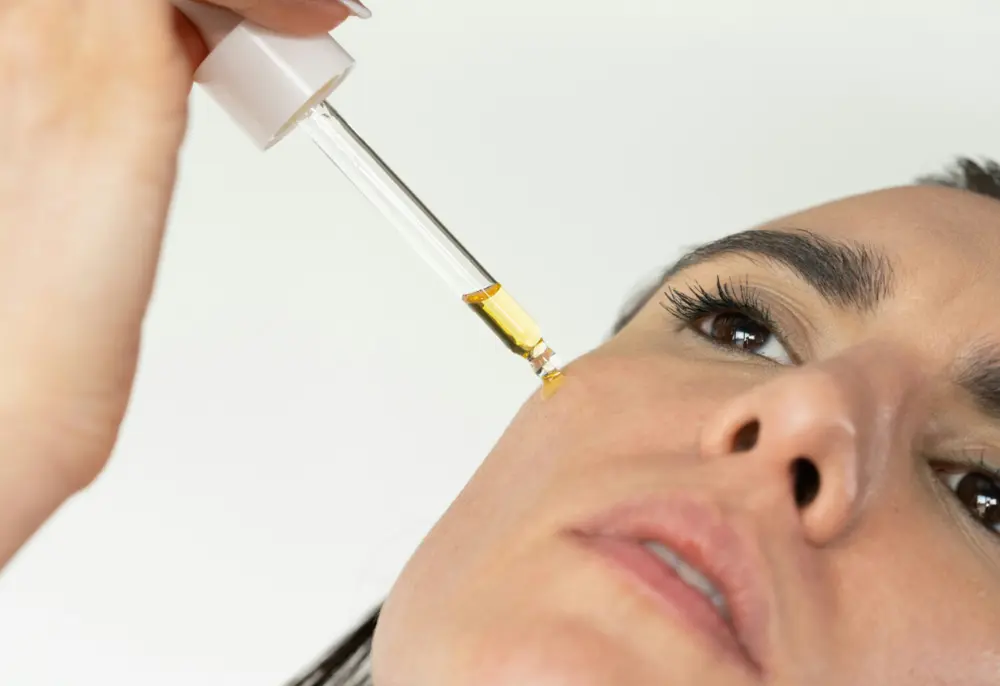 The Benefits of Using a Retinol Mask